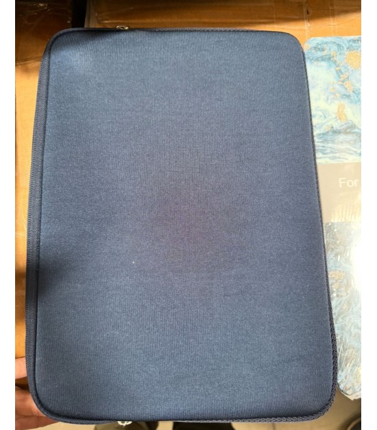 13" Laptop Sleeves and Clear Hard Cases. 5000 Units. EXW Los Angeles 